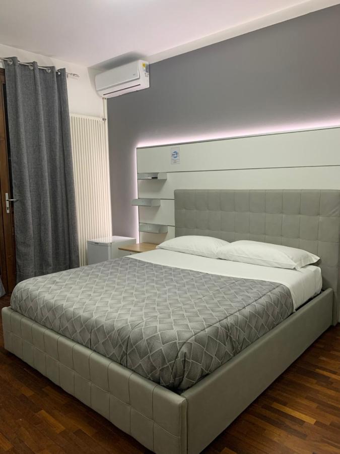 Villa Oasi Феррара Экстерьер фото