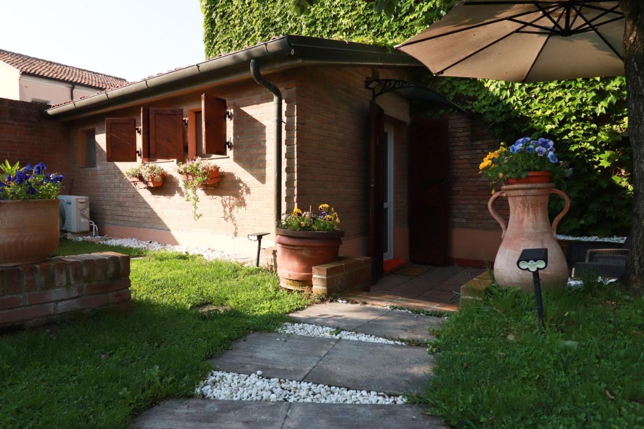 Villa Oasi Феррара Экстерьер фото